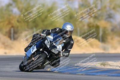 media/Jan-08-2022-SoCal Trackdays (Sat) [[1ec2777125]]/Turn 2 (150pm)/